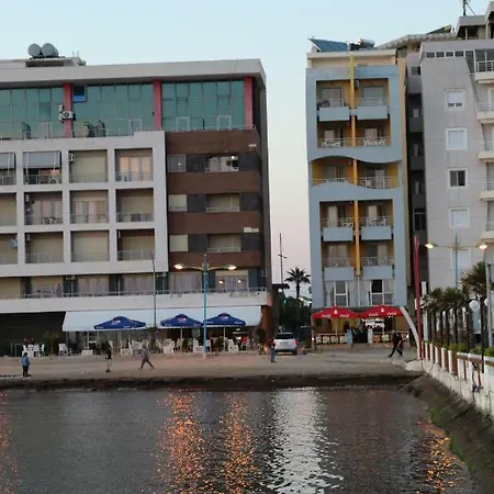 Klejvi's Seaview * Durrës